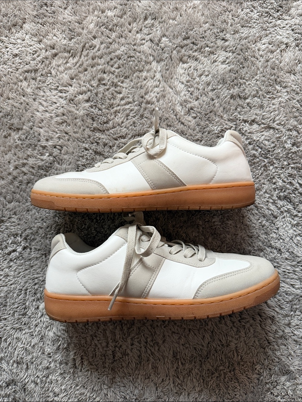 Women's White and Beige Casual Sneakers